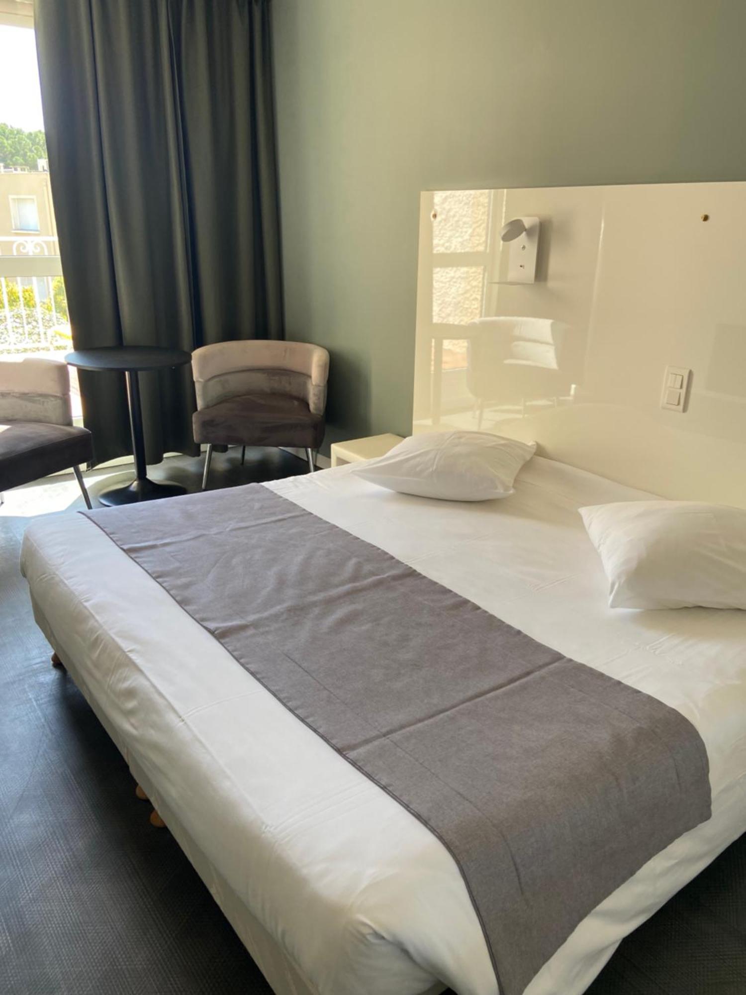 Les Alcyons Hotel Le Lavandou Eksteriør billede