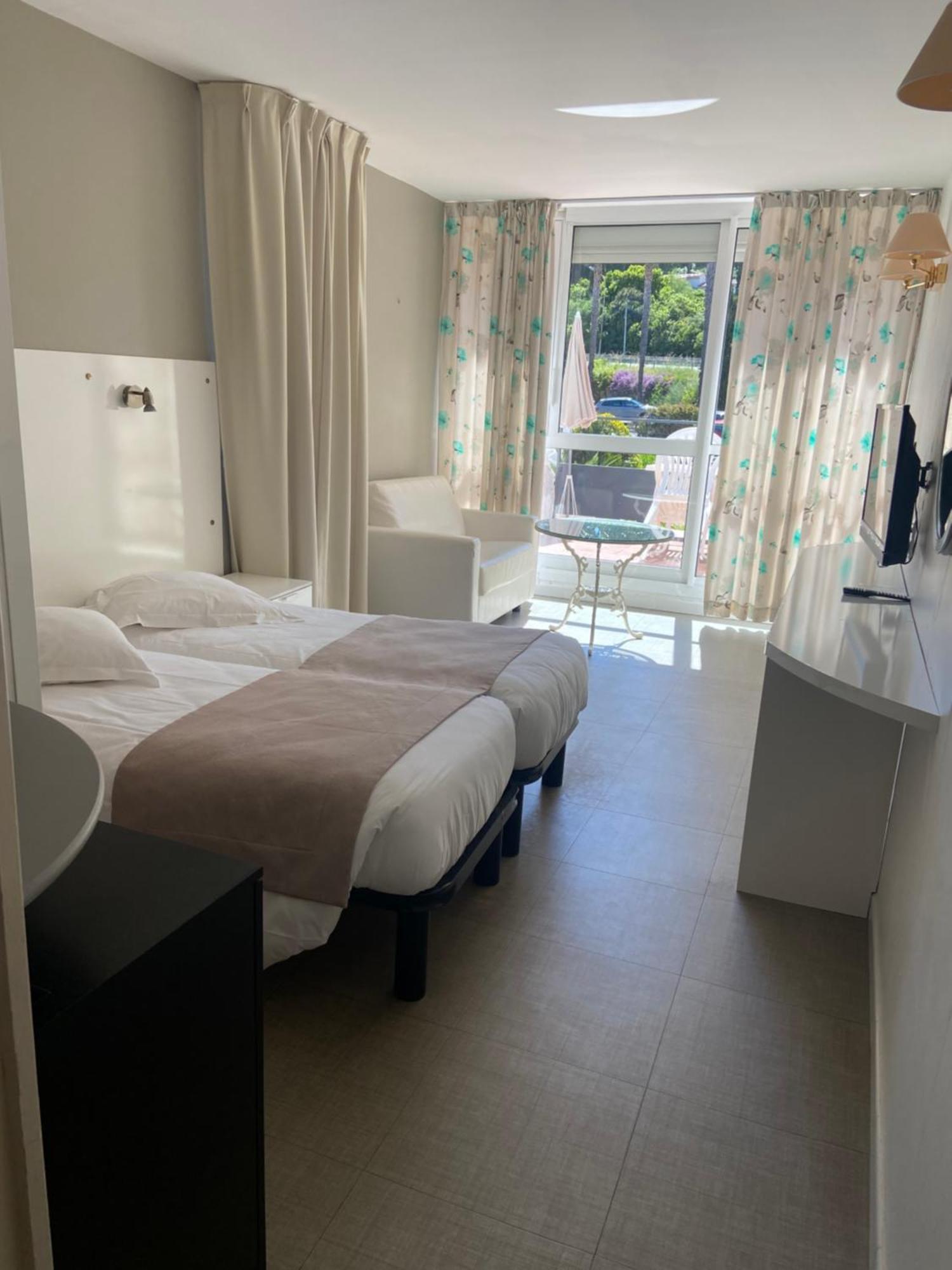 Les Alcyons Hotel Le Lavandou Eksteriør billede